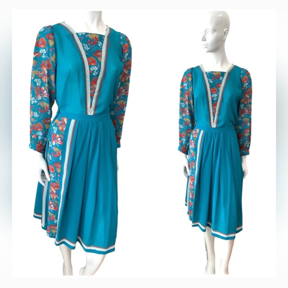Vintage Made In Italy Women's Blouse and Skirt Set - Size US S